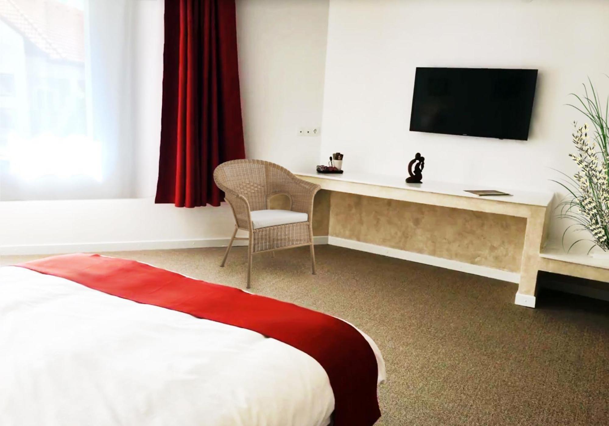 Csiki Hotel Miercurea Ciuc Εξωτερικό φωτογραφία